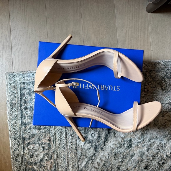 Stuart Weitzman Nudist Sandal - Picture 10 of 11